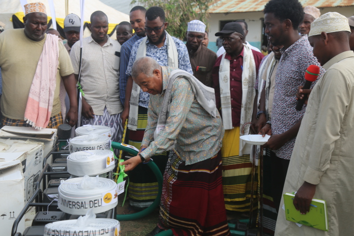 Solar-Powered Fence Boosts Food Security and Wildlife Conservation in Lamu