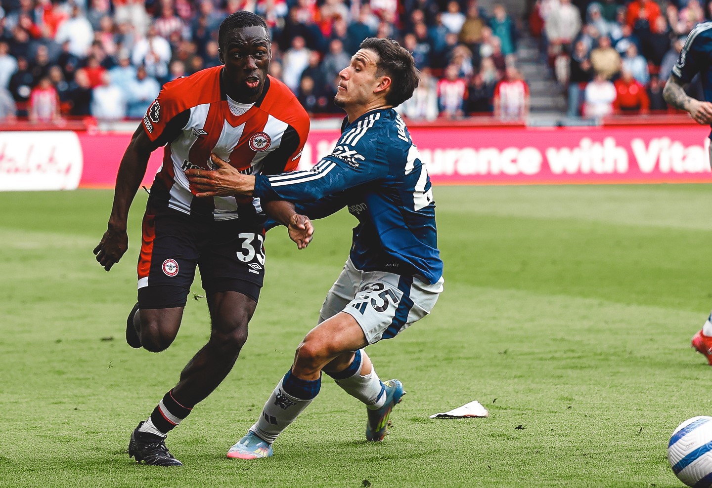 Brentford Stun Manchester United in 4–3 Thriller to Keep European Hopes Alive